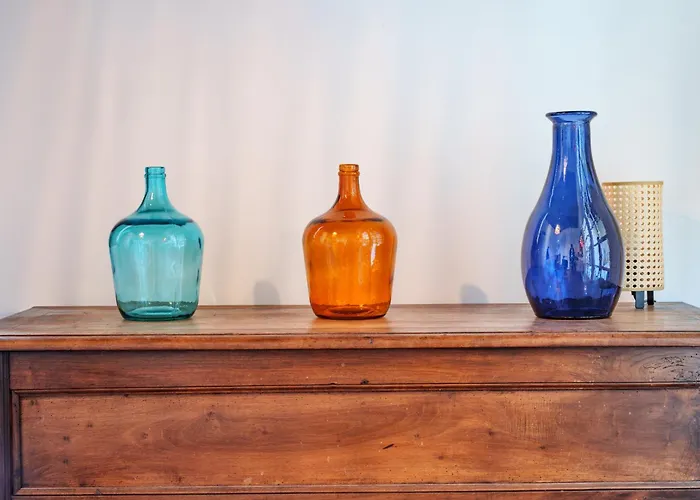 2 Pieces, Centre Historique Proche Appartamento *