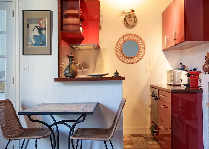 2 Pieces, Centre Historique Proche Appartamento