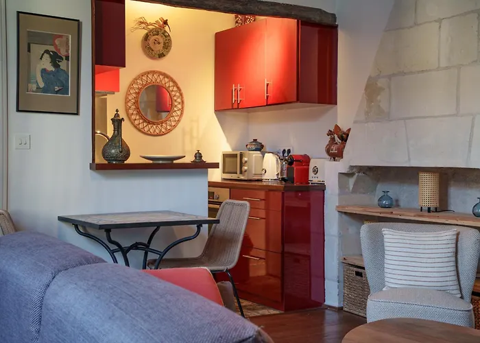 2 Pieces, Centre Historique Proche Appartamento *